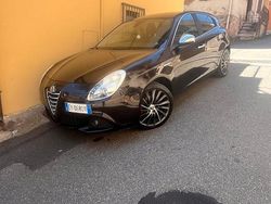 Nero Usata 2011 Alfa Romeo Giulietta Due volumi | 5500 € (Buon prezzo)