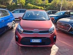 Arancione Usata 2023 Kia Picanto Urban Due volumi | 14.900 € (Cara)