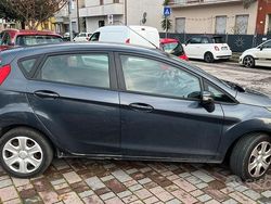 Grigio Usata 2008 Ford Fiesta Tre volumi | 2200 € (Ottimo prezzo)