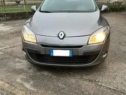 Grigio Usata 2010 Renault Mégane GT Line GT-Line Tre volumi | 4200 € (Buon prezzo)
