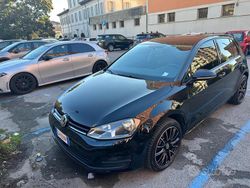 Nero Usata 2016 VW Golf VII R-line Tre volumi | 10.500 € (Buon prezzo)