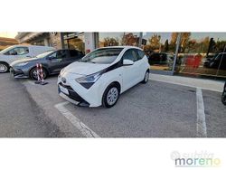 Bianco Usata 2021 Toyota Aygo X-play Due volumi | 12.390 € (Buon prezzo)