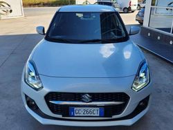 Bianco perlato Usata 2020 Suzuki Swift Cool Due volumi | 11.700 € (Buon prezzo)