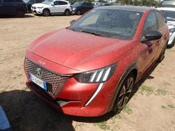 Rosso / perlato Usata 2022 Peugeot e-208 GT Due volumi | 16.950 € (Buon prezzo)