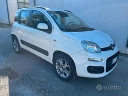 Bianco Usata 2016 Fiat Panda Lounge Tre volumi | 6499 € (Buon prezzo)
