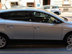 Argento Usata 2012 Lancia Delta Due volumi | 2950 € (Buon prezzo)