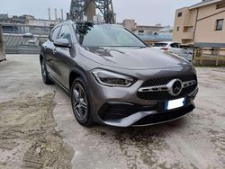 Grigio Usata 2021 Mercedes GLA250 Premium SUV | 28.900 € (Ottimo prezzo)