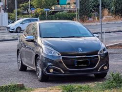 Grigio Usata 2017 Peugeot 208 Allure Due volumi | 7500 € (Ottimo prezzo)