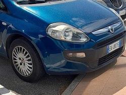 Verde Usata 2011 Fiat Punto Due volumi | 2500 € (Buon prezzo)