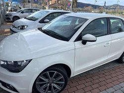 Bianco Usata 2012 Audi A1 Sportback Due volumi | 7300 € (Buon prezzo)