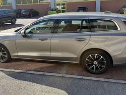 Bronzo Usata 2020 Volvo V60 Business Edition Station wagon | 21.000 € (Buon prezzo)