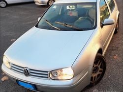 Grigio Usata 2002 VW Golf IV Tre volumi | 1300 € (Cara)
