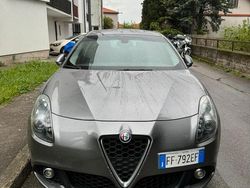 Grigio Usata 2016 Alfa Romeo Giulietta Due volumi | 5900 € (Buon prezzo)
