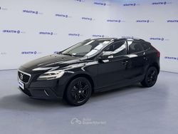Nero Usata 2016 Volvo V40 CC Kinetic Station wagon | 13.490 € (Cara)