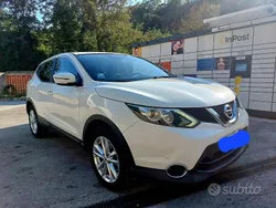 Usata 2015 Nissan Qashqai Acenta SUV | 8500 € (Super prezzo)