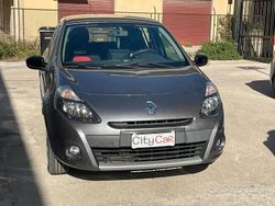 Grigio Usata 2011 Renault Clio II Dynamique Tre volumi | 4500 € (Cara)