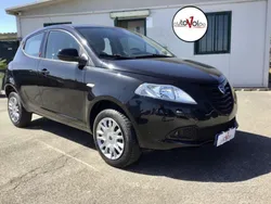 Nero Usata 2015 Lancia Ypsilon Due volumi | 7990 € (Buon prezzo)