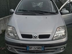 Grigio Usata 2002 Renault Scénic LIMITED Monovolume | 1800 €