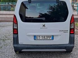 Bianco Usata 2014 Peugeot TePee Due volumi | 6000 €
