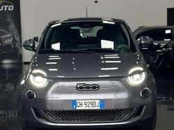 Grigio Usata 2022 Fiat 500e Due volumi | 14.990 € (Ottimo prezzo)