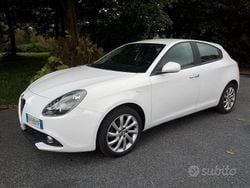 Bianco Usata 2017 Alfa Romeo Giulietta Super Due volumi | 9760 € (Buon prezzo)