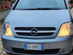 Usata 2003 Opel Meriva Cosmo Monovolume | 1000 €