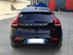 Nero Usata 2016 Volvo V40 Business Edition Station wagon | 10.000 € (Molto cara)