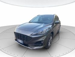 Grigio Usata 2023 Ford Kuga ST-Line X SUV | 24.600 € (Buon prezzo)