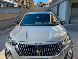 Usata 2023 Peugeot 2008 SUV | 24.800 € (Molto cara)