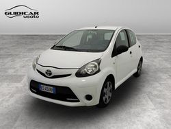 Bianco Usata 2013 Toyota Aygo Connect Style Due volumi | 5500 € (Buon prezzo)