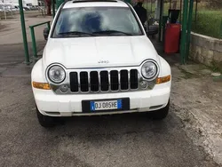 Usata 2007 Jeep Cherokee SUV | 4500 € (Buon prezzo)
