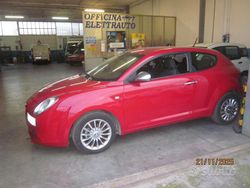 Rosso Usata 2013 Alfa Romeo MiTo Due volumi | 4200 € (Buon prezzo)