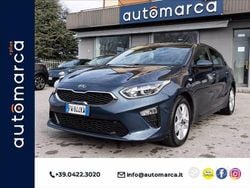 Blu Usata 2019 Kia Ceed Due volumi | 13.900 € (Molto cara)
