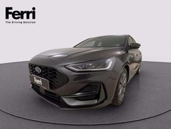 Magnetic grey Usata 2024 Ford Focus ST-Line Tre volumi | 21.470 € (Buon prezzo)