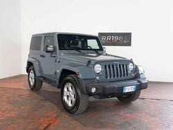 Grigio chiaro Usata 2015 Jeep Wrangler Sahara SUV | 29.700 € (Super prezzo)