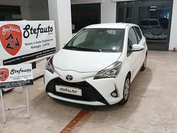 Bianco Usata 2019 Toyota Yaris Tre volumi | 9900 €
