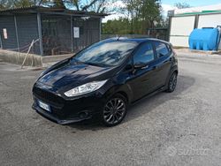 Nero Usata 2017 Ford Fiesta ST-Line Due volumi | 10.500 € (Buon prezzo)