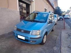 Blu Usata 2004 Fiat Panda Dynamic Tre volumi | 2590 € (Ottimo prezzo)