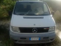 Usata 2004 Mercedes Vito Monovolume | 2500 €