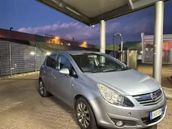 Usata 2010 Opel Corsa Club Tre volumi | 3890 € (Cara)