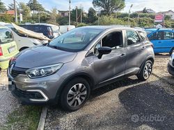 Grigio Usata 2018 Renault Captur SUV | 10.999 € (Buon prezzo)