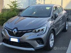 Usata 2021 Renault Captur Zen SUV | 15.300 € (Buon prezzo)