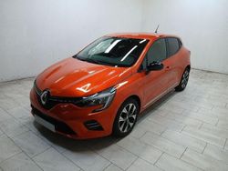 Arancione Usata 2022 Renault Clio V Evolution Tre volumi | 16.990 € (Molto cara)