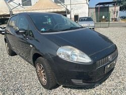 Nero Usata 2010 Fiat Grande Punto Dynamic Due volumi | 2300 € (Ottimo prezzo)
