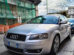Grigio Usata 2004 Audi A3 Attraction Tre volumi | 3299 € (Buon prezzo)