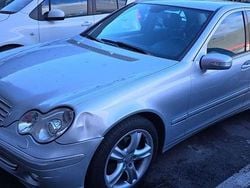 Argento Usata 2007 Mercedes C220 Elegance Tre volumi | 4900 € (Super prezzo)