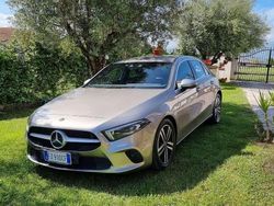 Usata 2019 Mercedes A180 Tre volumi | 22.900 € (Buon prezzo)