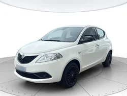 Bianco Usata 2020 Lancia Ypsilon Gold Due volumi | 8850 € (Buon prezzo)