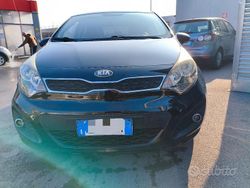 Nero Usata 2012 Kia Rio EX Tre volumi | 3000 € (Buon prezzo)