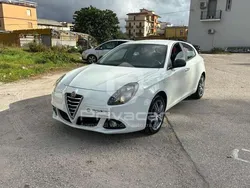 Bianco Usata 2015 Alfa Romeo Giulietta Distinctive Due volumi | 7000 € (Ottimo prezzo)